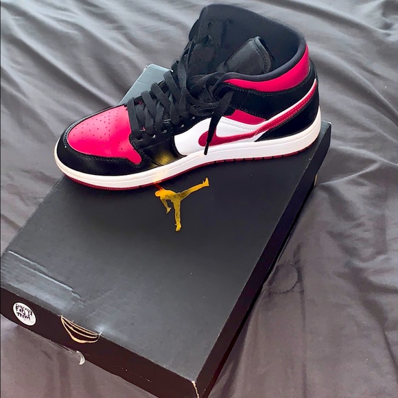 Jordan Shoes - Jordan 1 mid